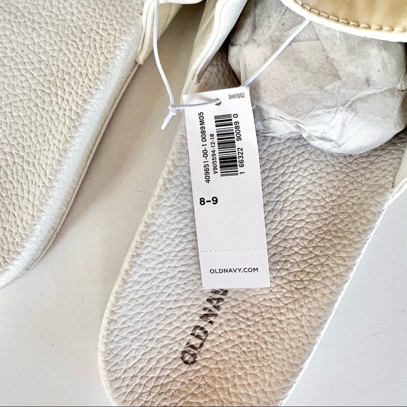 Old Navy Slides - Picture 11 of 13